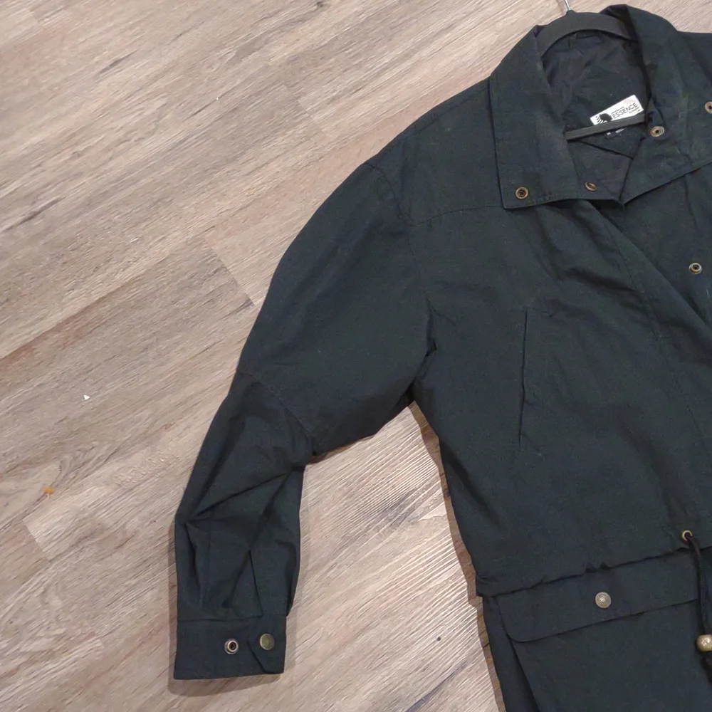 Woman Lightweight Windbreaker..Jacket Size M - Picture 3 of 7